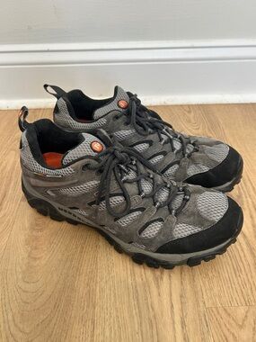 Men’s Merrell Beluga Waterproof Hiking Shoes Size 13